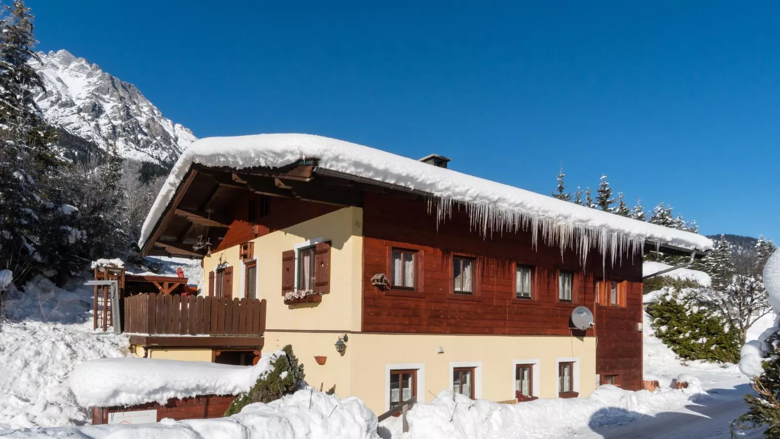 Haus Weissbach-Exterieur winter