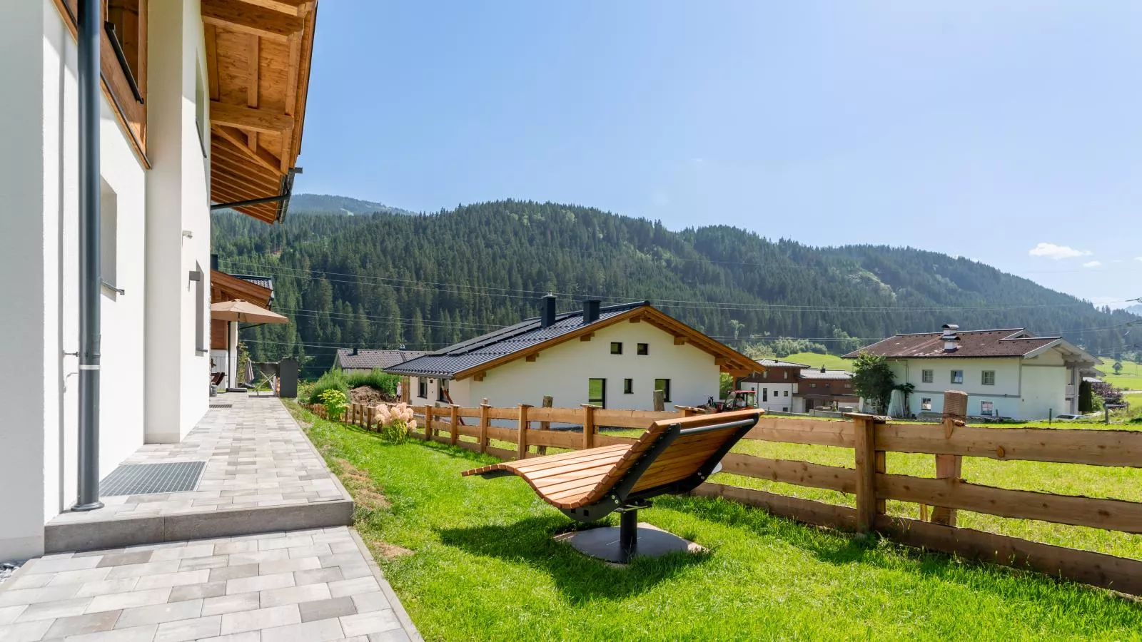 Tauernlodge Wagrain Edelweiss 42E-Terrasbalkon