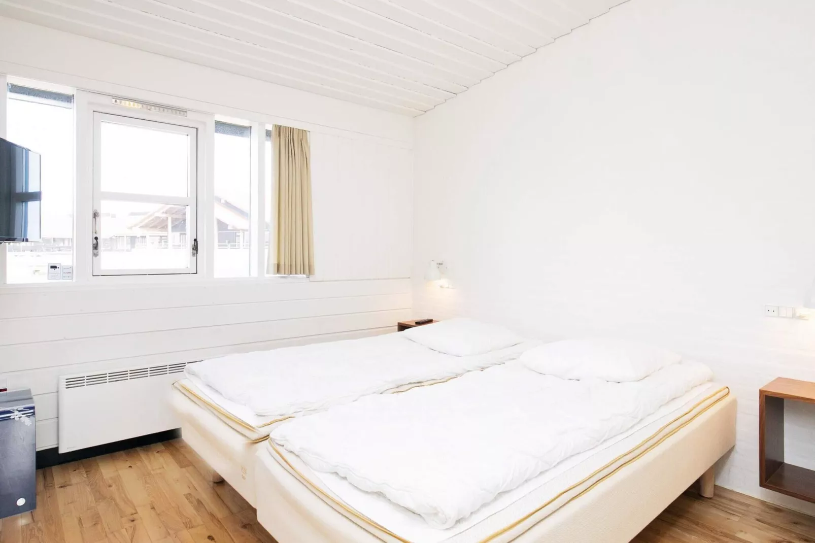 3 room w/seaview-Binnen