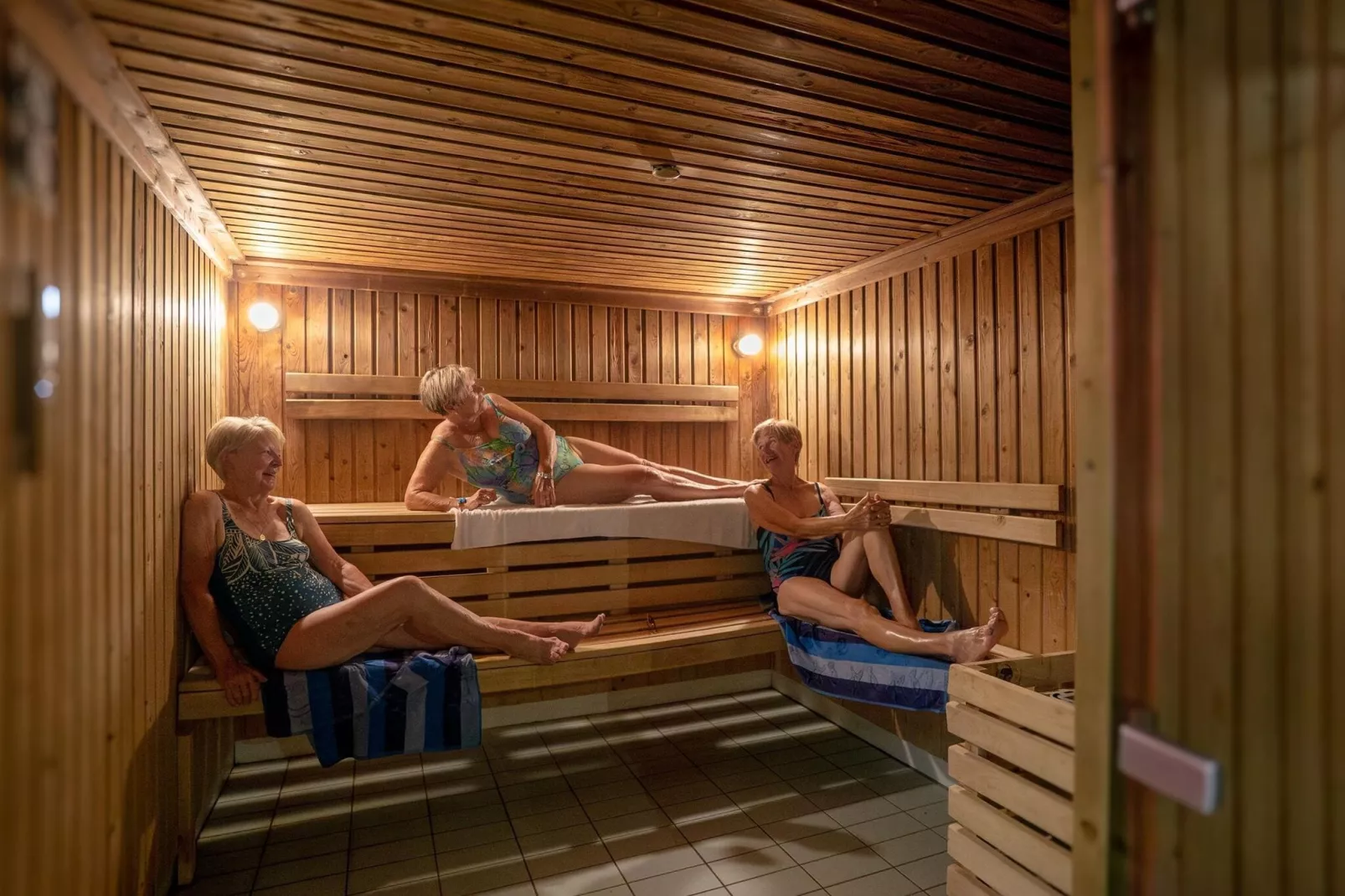 Res Les Rives du Léman Évian-les-Bains  // Apt 1 pc 2 pers 1 bébé-Sauna