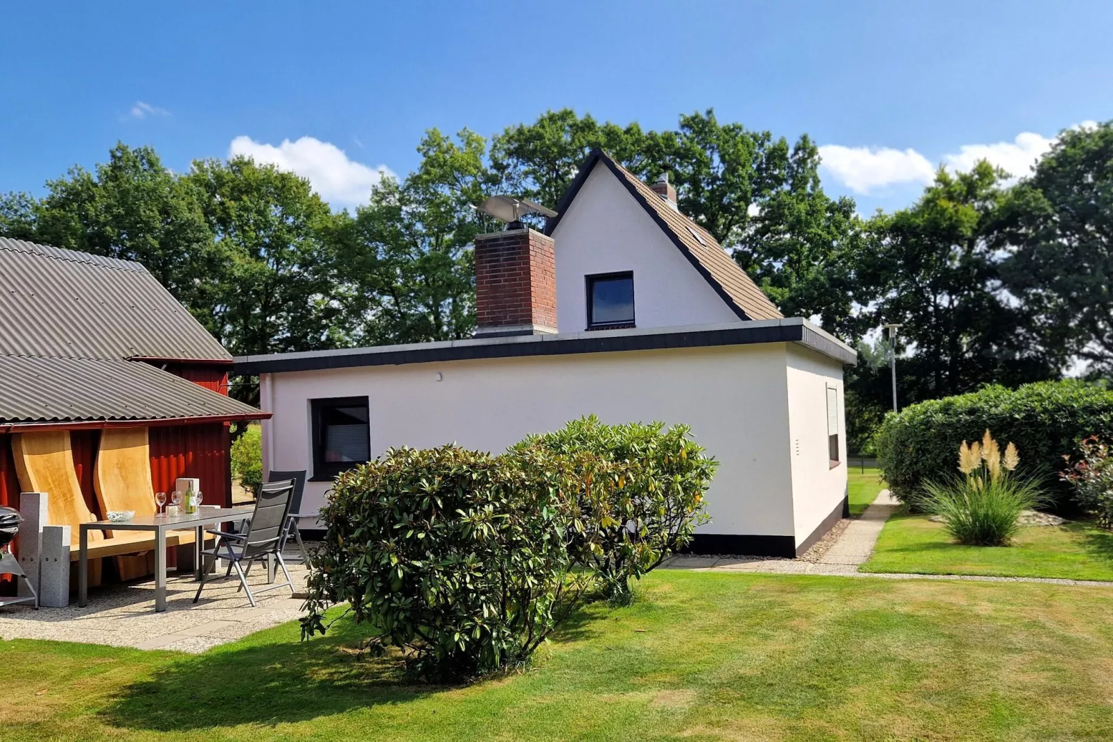 Ferienhaus Lukas in Lintig-Tuinen zomer