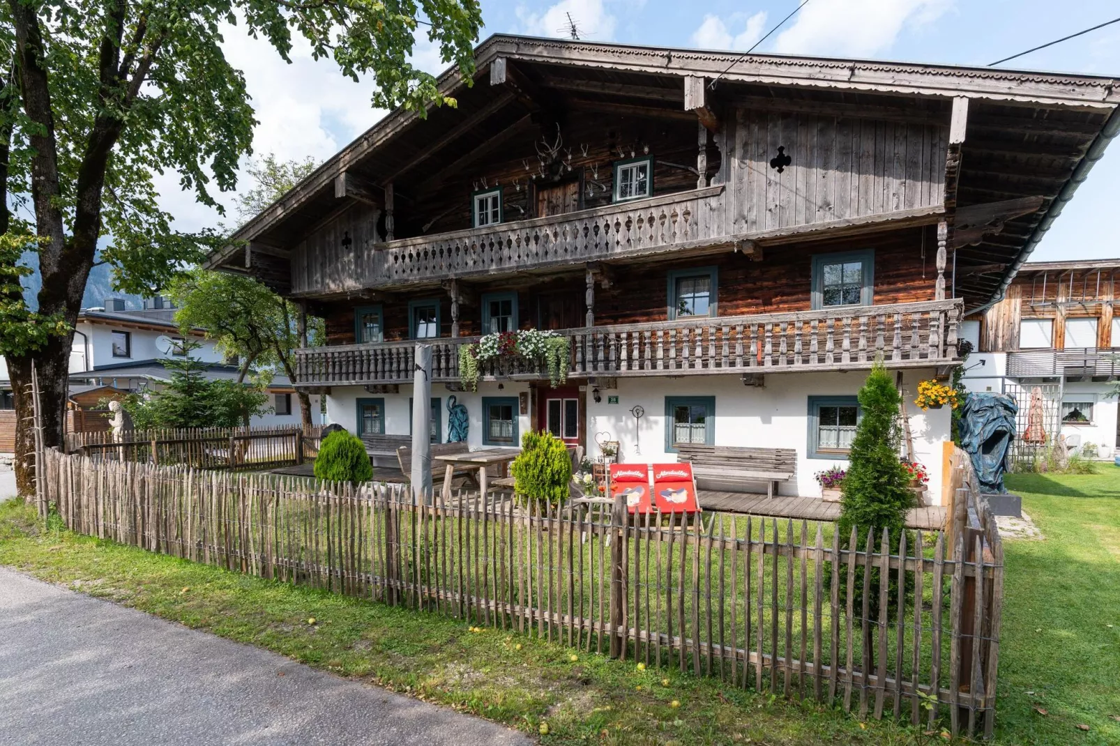 Bauernhaus Untermoos-Buitenkant zomer