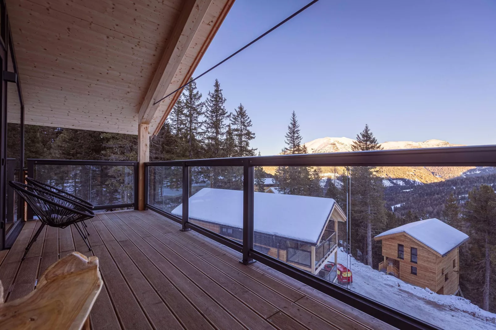 Naturchalets Turracher Höhe 8-Terrasbalkon