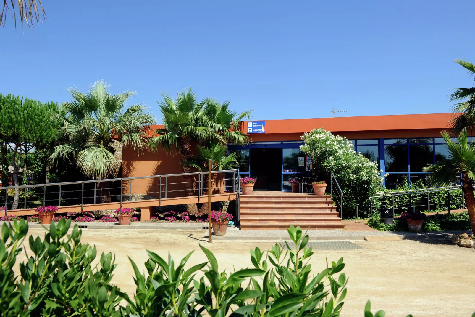 Camping del Mar BUNGALOW MADERA 5P-Parkfaciliteiten