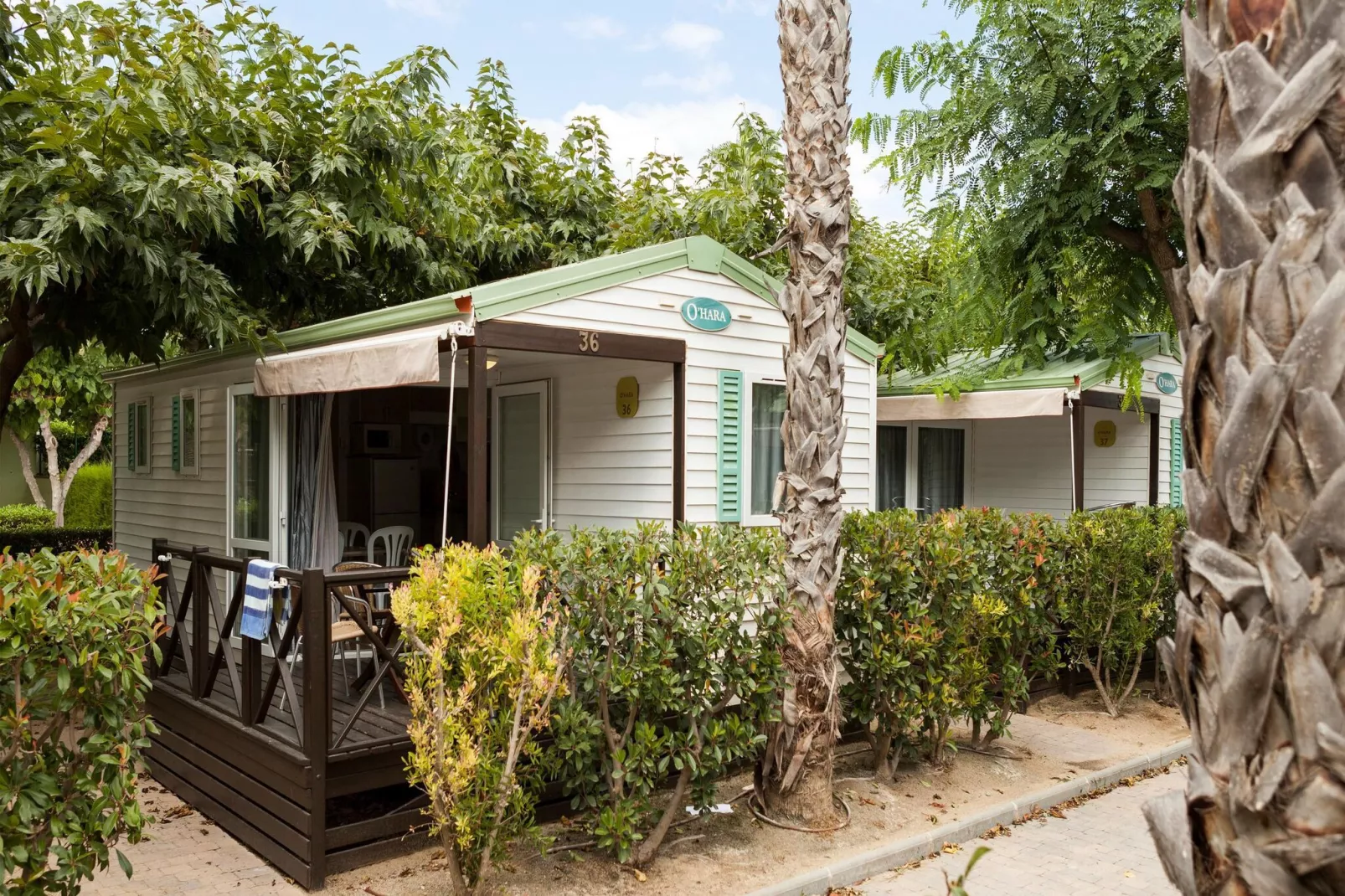 Camping Cambrils Playa BUNGALOW OHARA-Buitenkant zomer