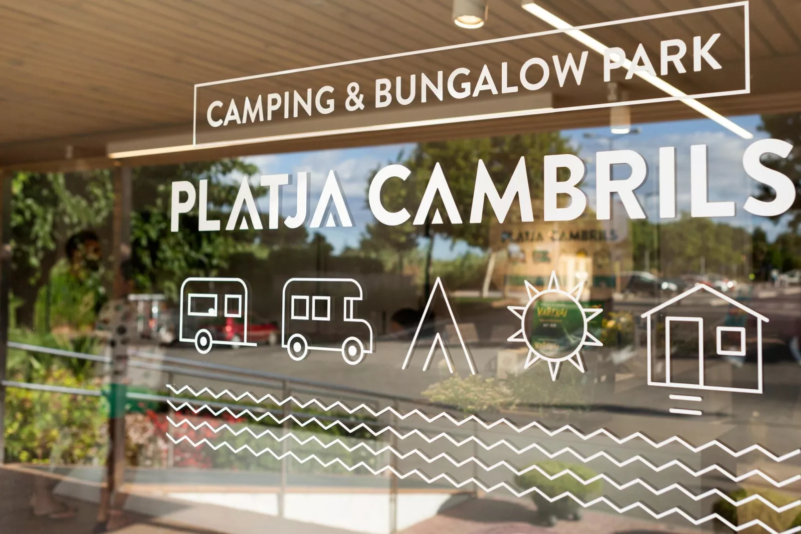 Camping Cambrils Playa BUNGALOW OHARA-Sfeer