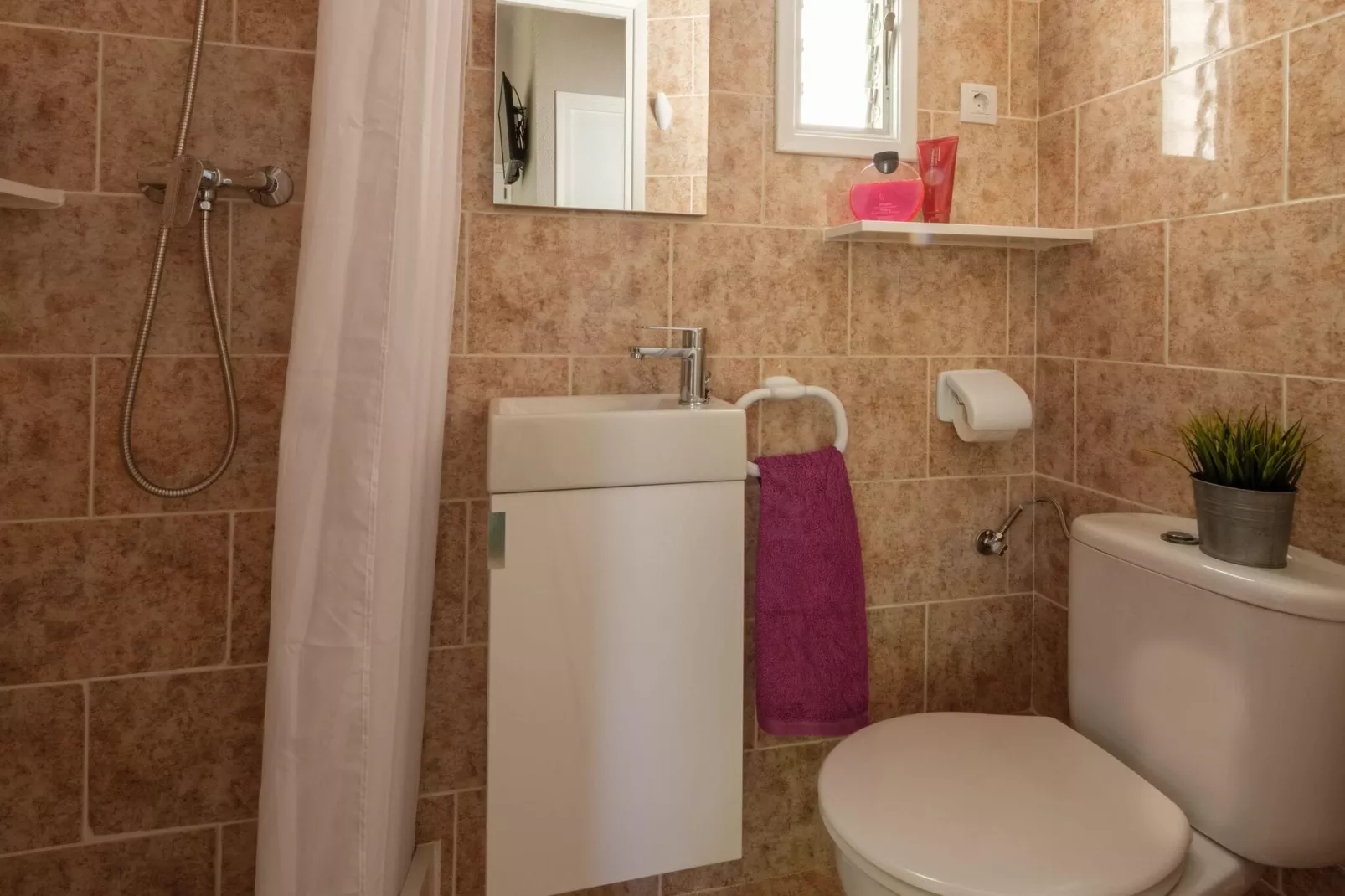 Camping Vendrell BUNGALOW 4 STANDARD-Badkamer