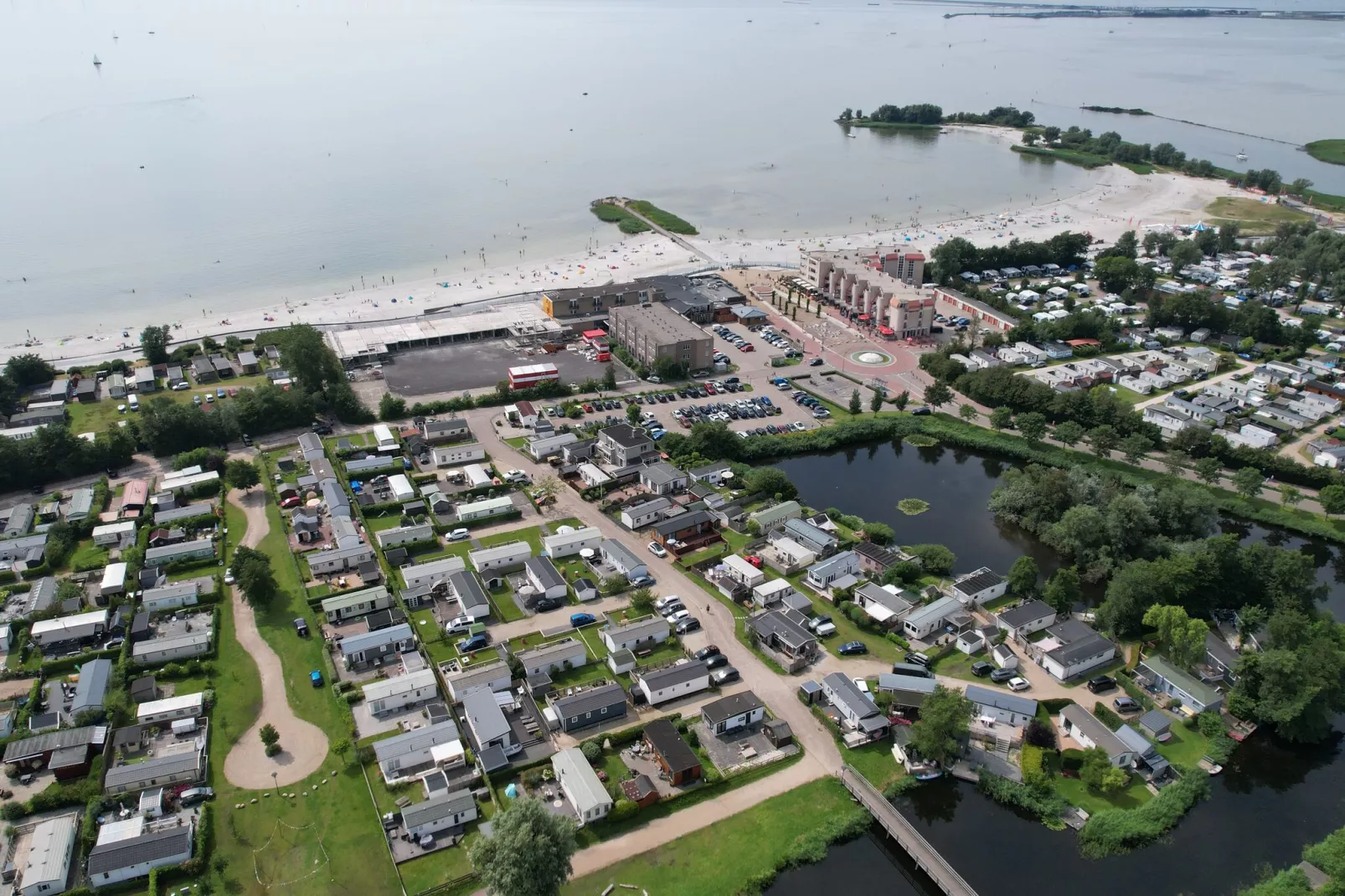 Fijne bungalow in Makkum-Niet-getagd