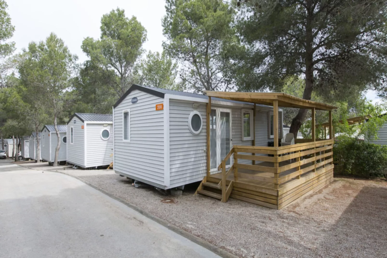 Camping Vilanova Park Bungalow S2300