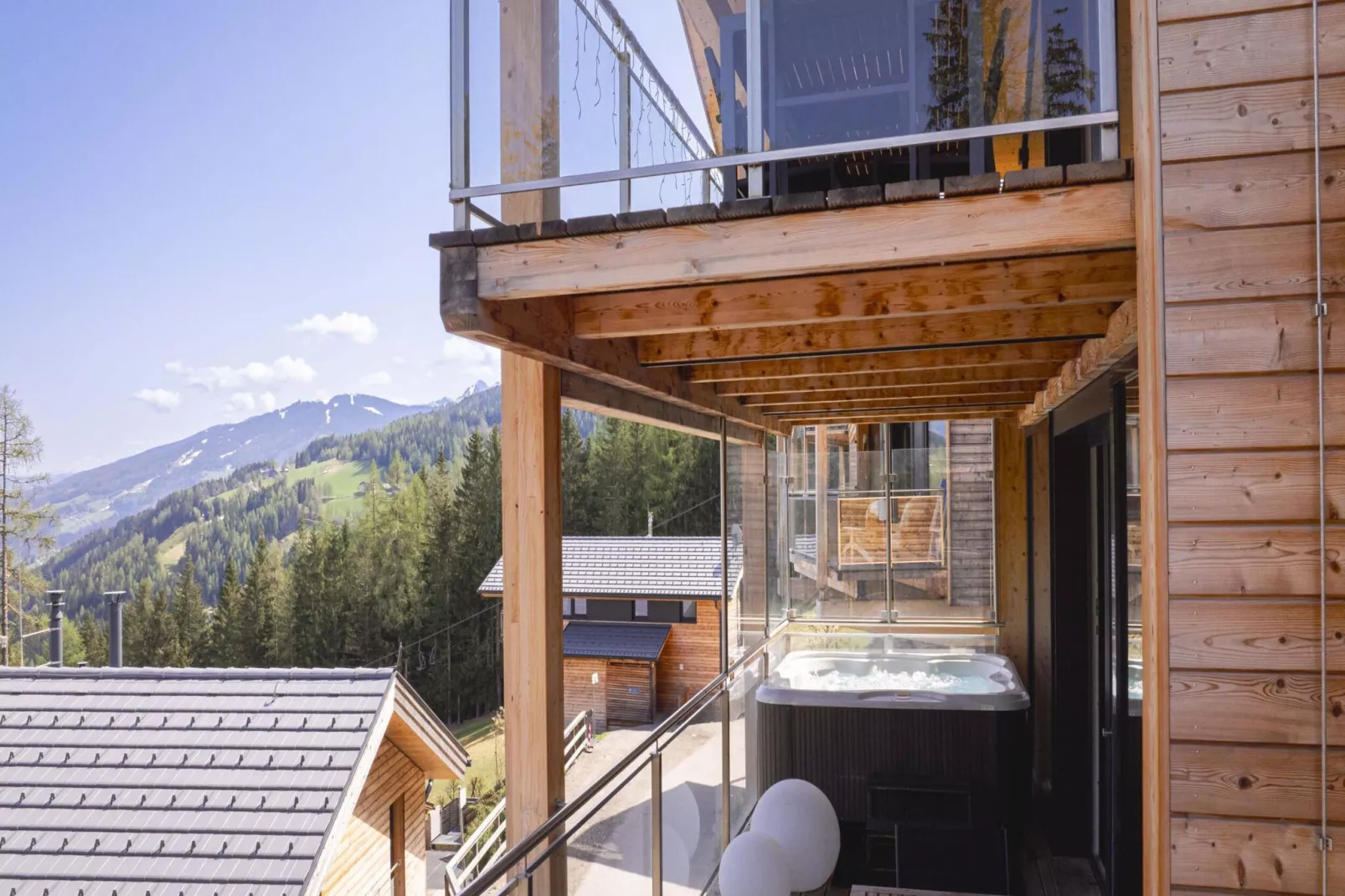 Alpenchalets Reiteralm 8-Terrasbalkon