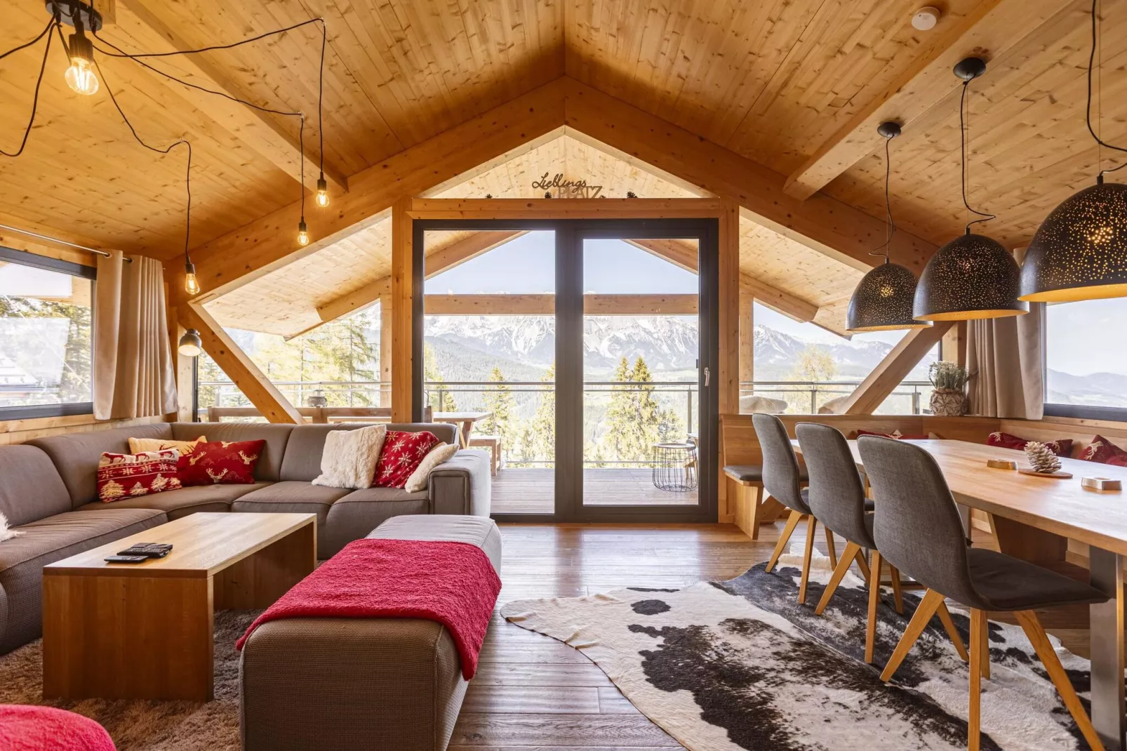 Alpenchalets Reiteralm 10-Woonkamer