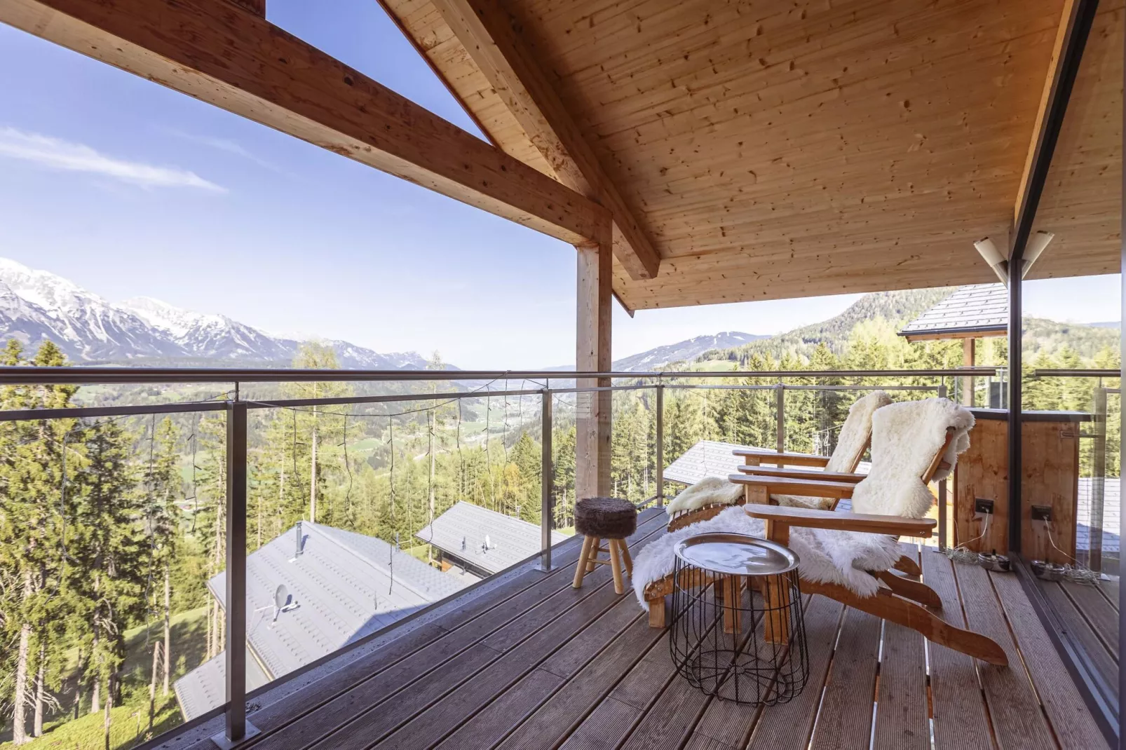 Alpenchalets Reiteralm 10-Terrasbalkon