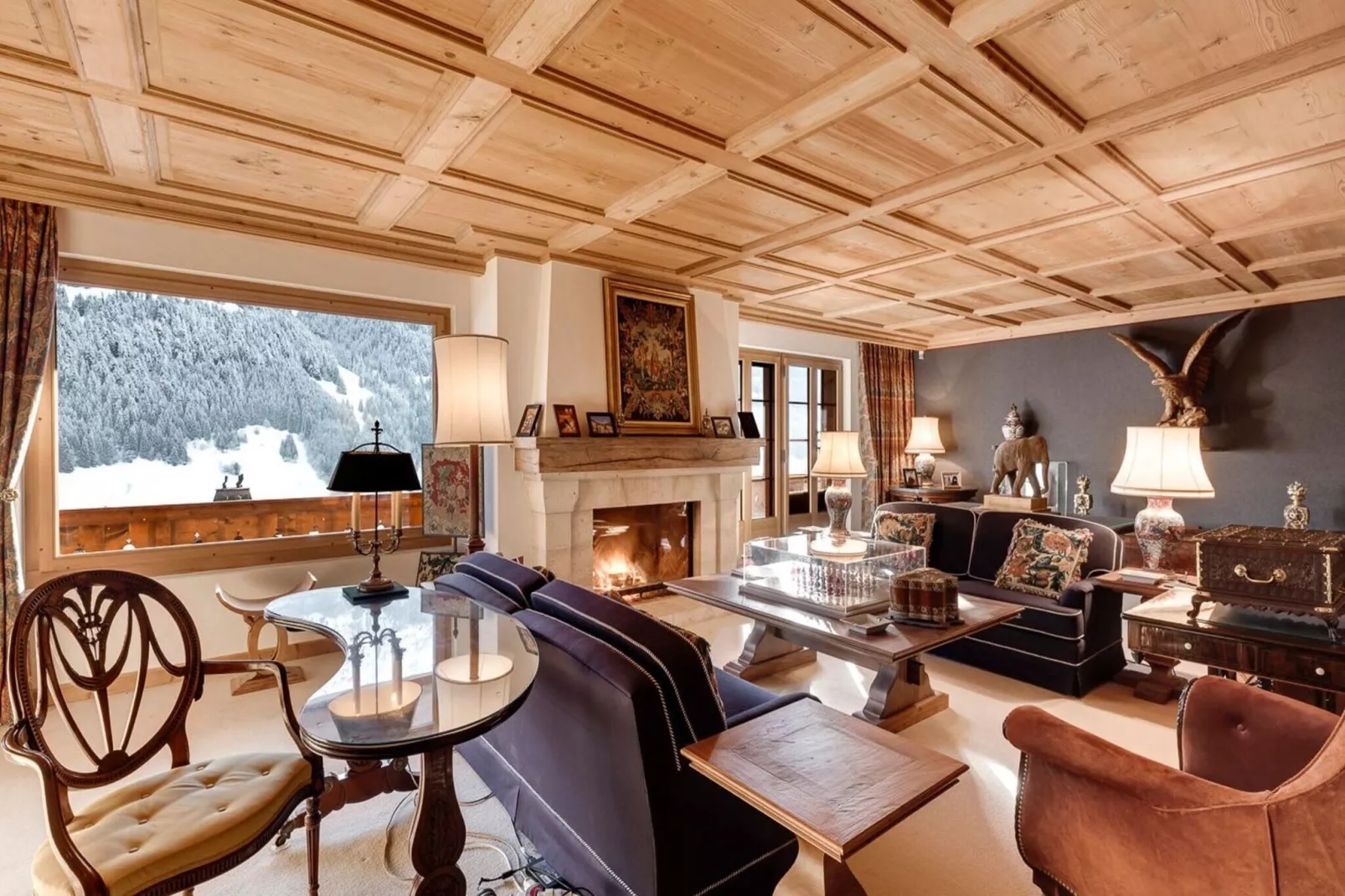 Beautiful Alpine Luxury Flat in Rougemont