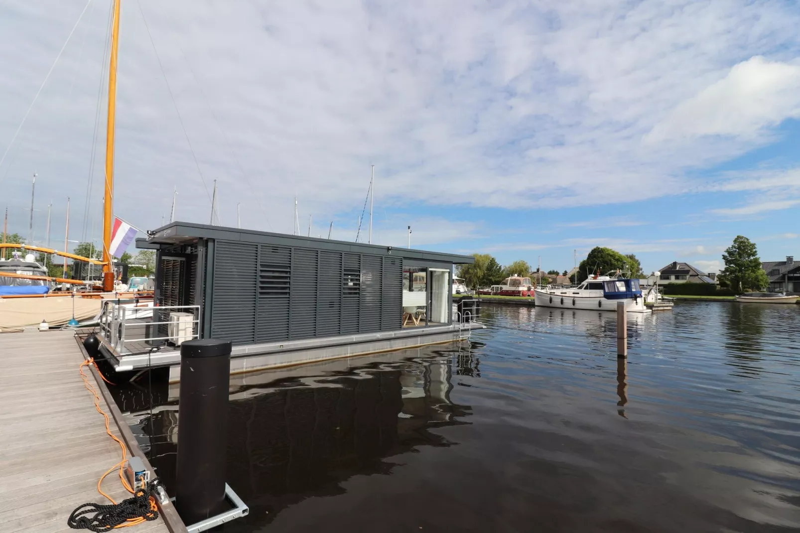 Houseboat - 1-Buitenkant zomer