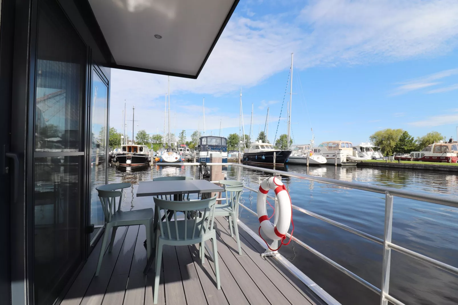 Houseboat Refugio-Terrasbalkon