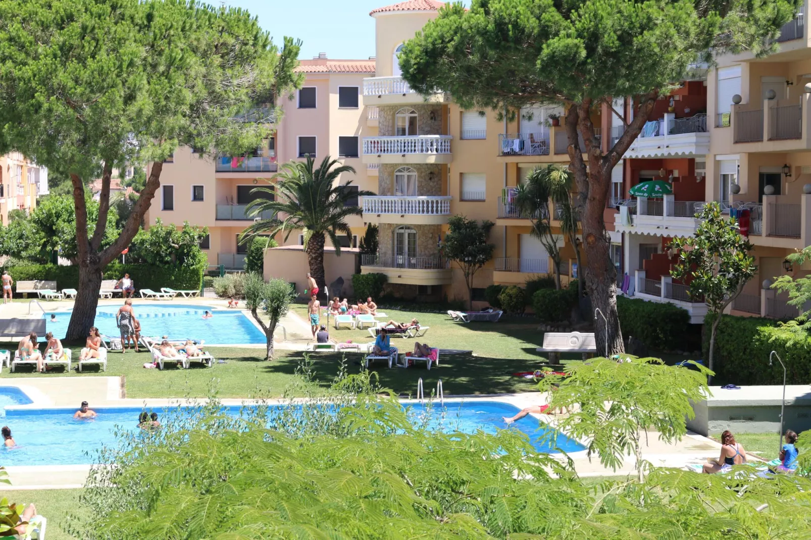 APARTAMENTOS COMTE D'EMPURIES B24