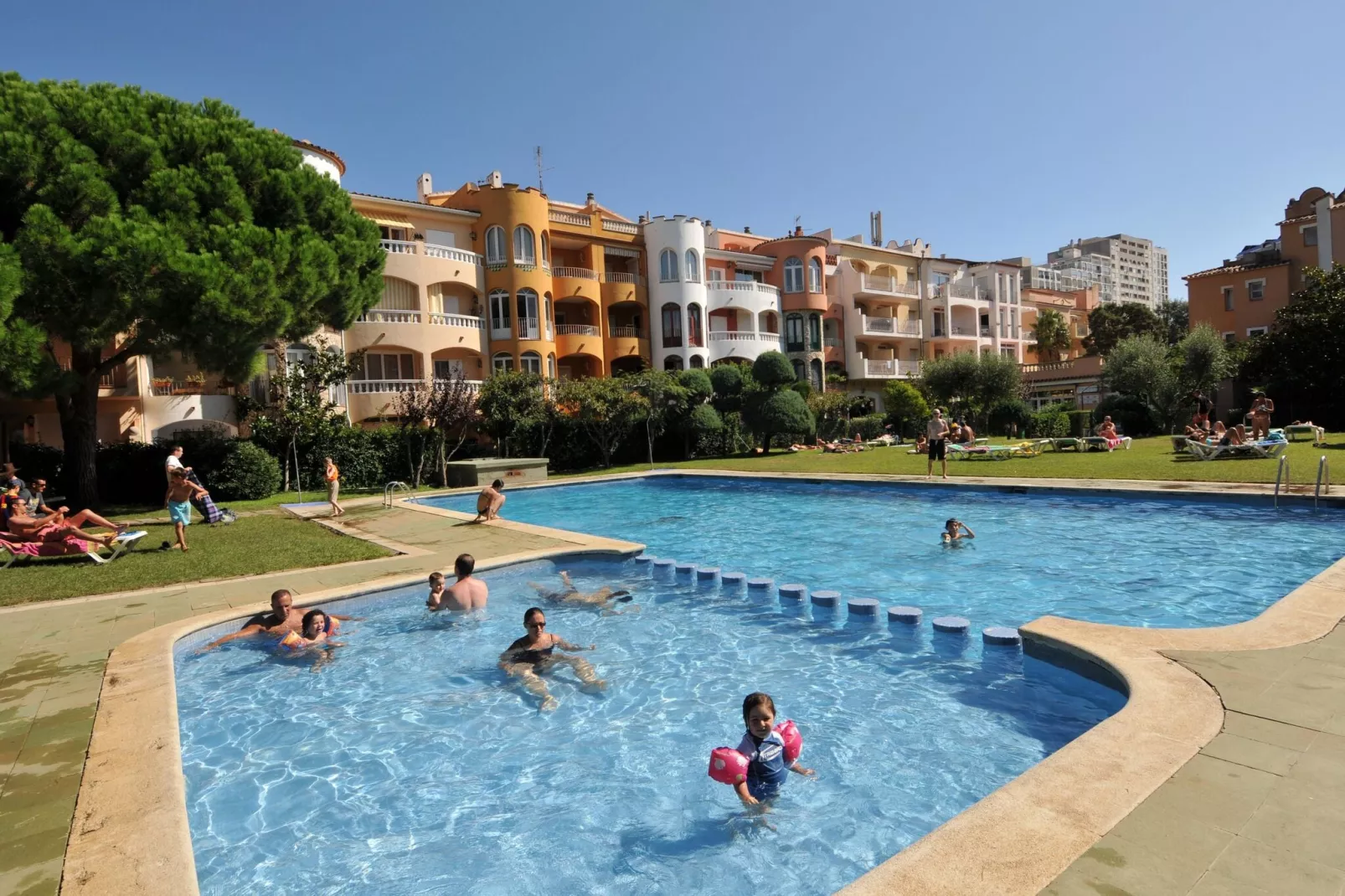 APARTAMENTOS COMTE D'EMPURIES B24-Zwembad