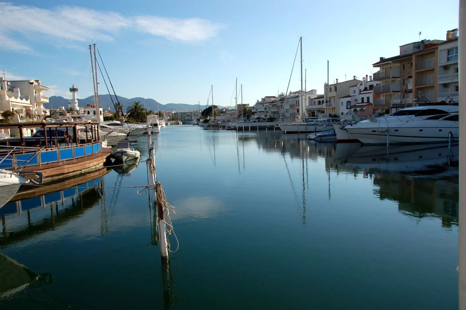 APARTAMENTOS COMTE D'EMPURIES B24-Gebieden zomer 1km