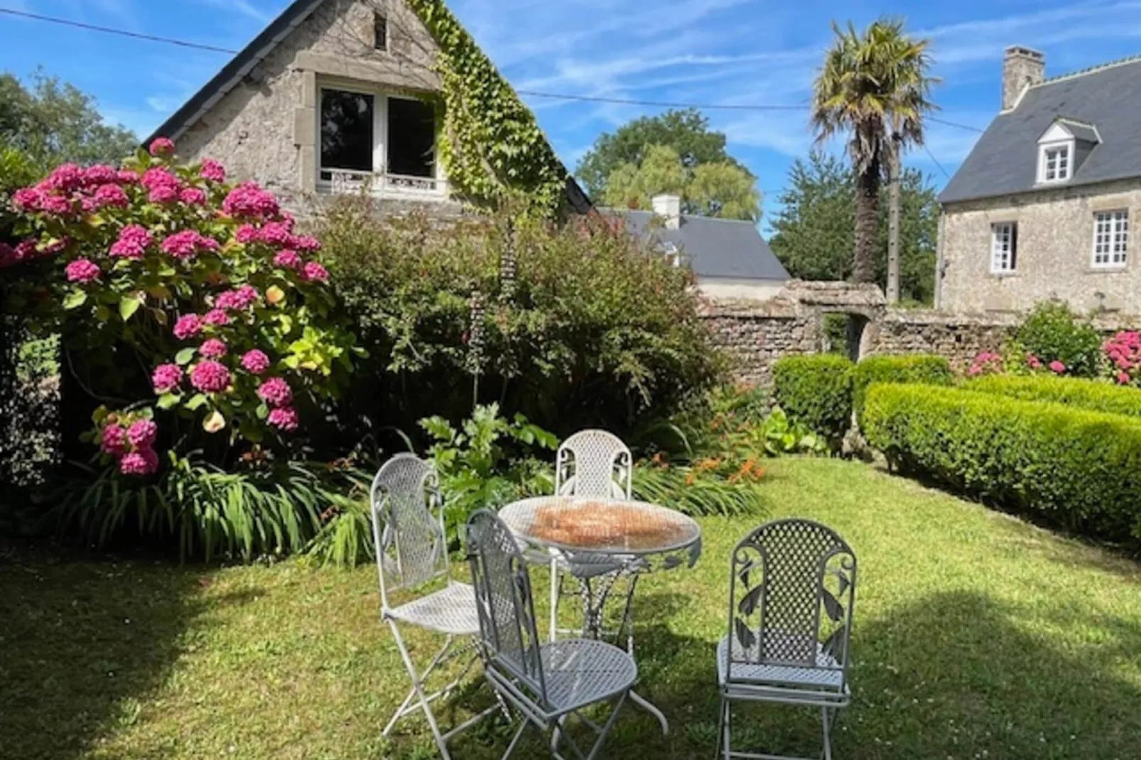 Vakantiehuis in Houtteville met tuin-Tuinen zomer