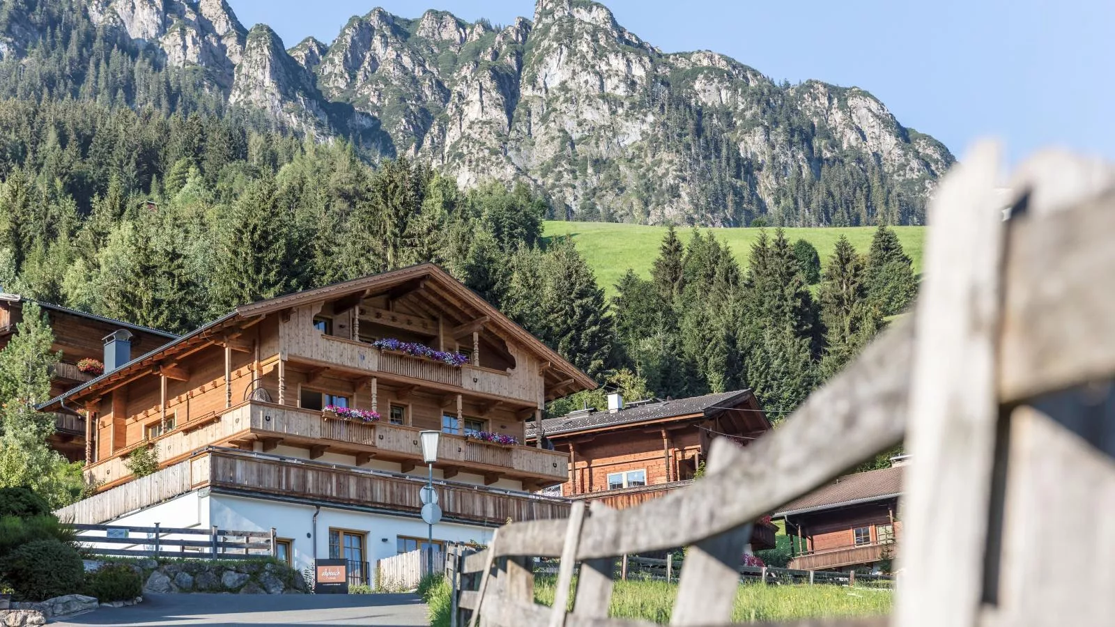 Alpbach Lodge III und IV Superior-Buitenkant zomer