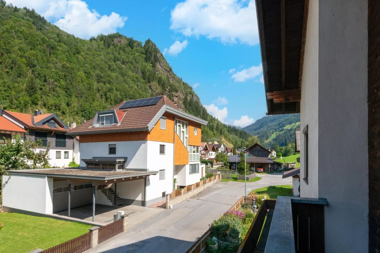 Hof Achenrainer-Terrasbalkon