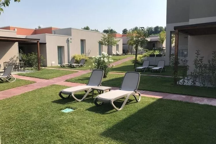 Sisan Family Resort Cisano di Bardolino - App 2 pax-Tuinen zomer