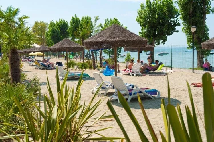 Sisan Family Resort Cisano di Bardolino - App 2 pax-Gebieden zomer 1km