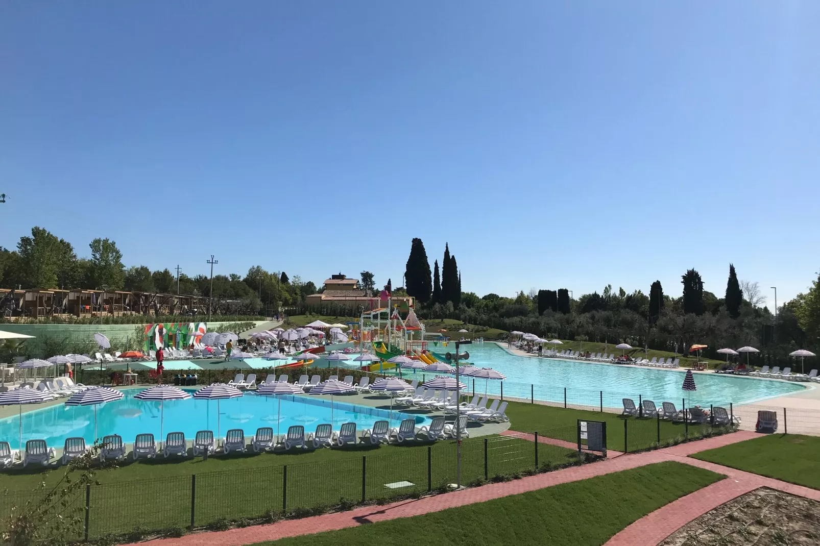 Sisan Family Resort Cisano di Bardolino - App 2 pax-Zwembad