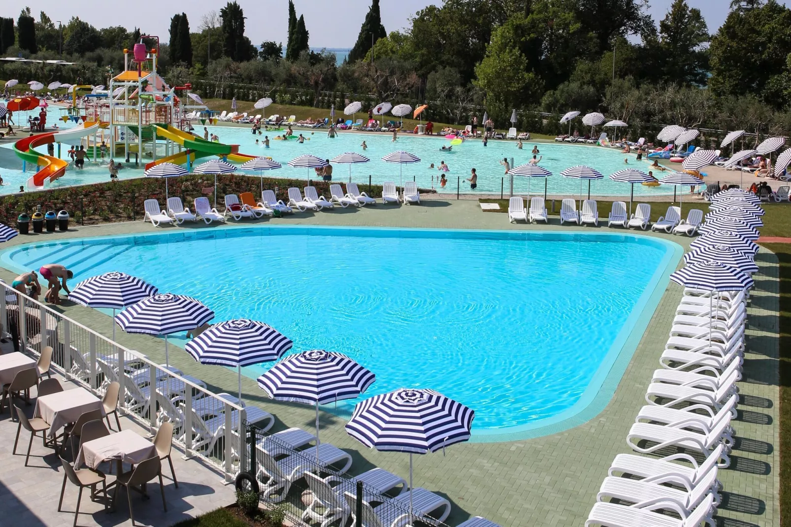 Sisan Family Resort Cisano di Bardolino - App 2 pax-Zwembad