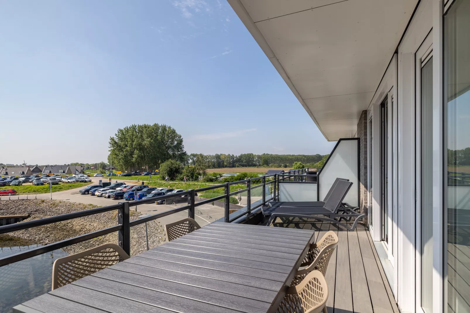 Luxe appartement Vista Maris - Havenweg 8-46  Sint-Annaland Oosterschelde-Terrasbalkon