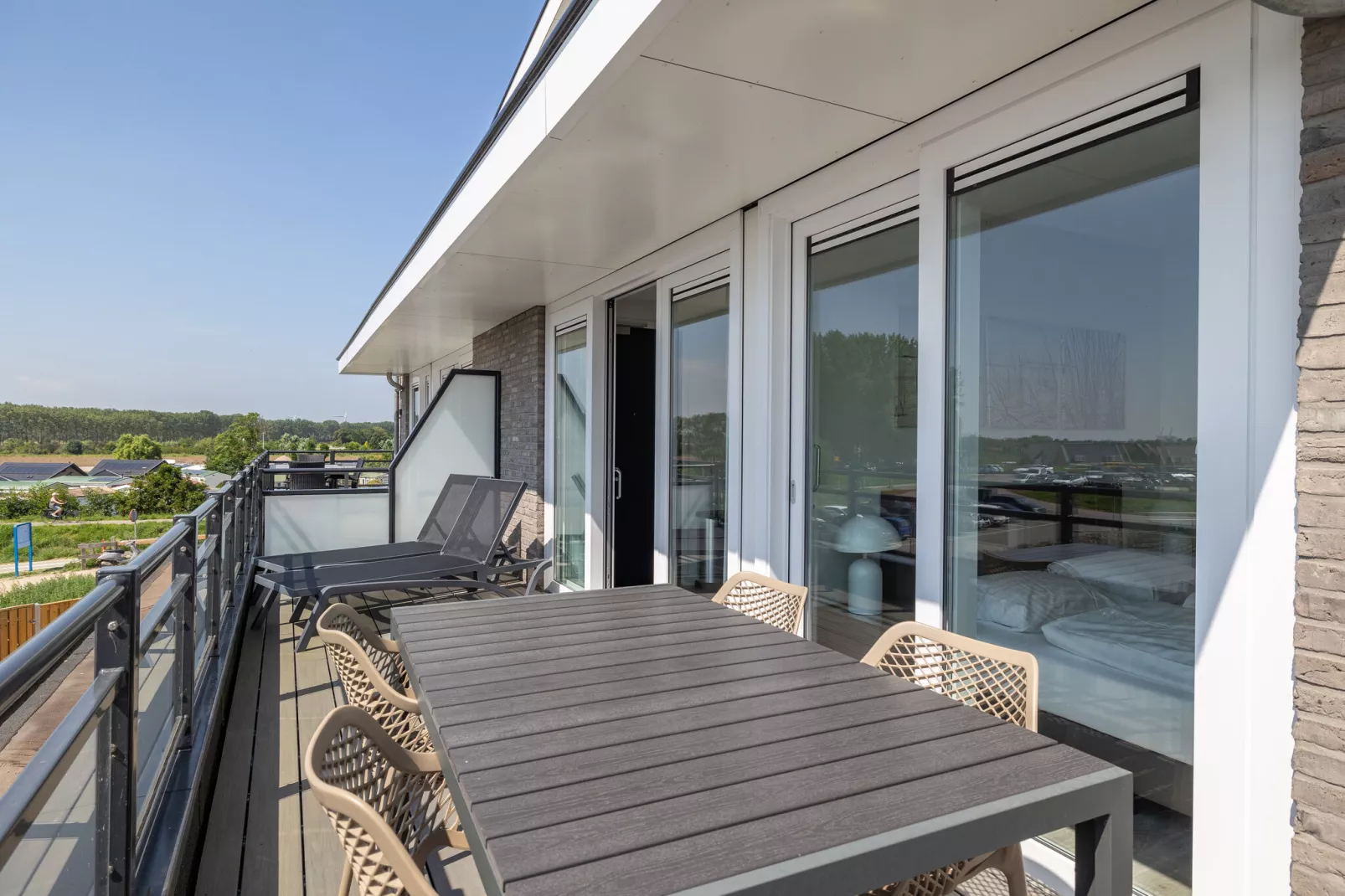 Luxe appartement Vista Maris - Havenweg 8-46  Sint-Annaland Oosterschelde-Terrasbalkon