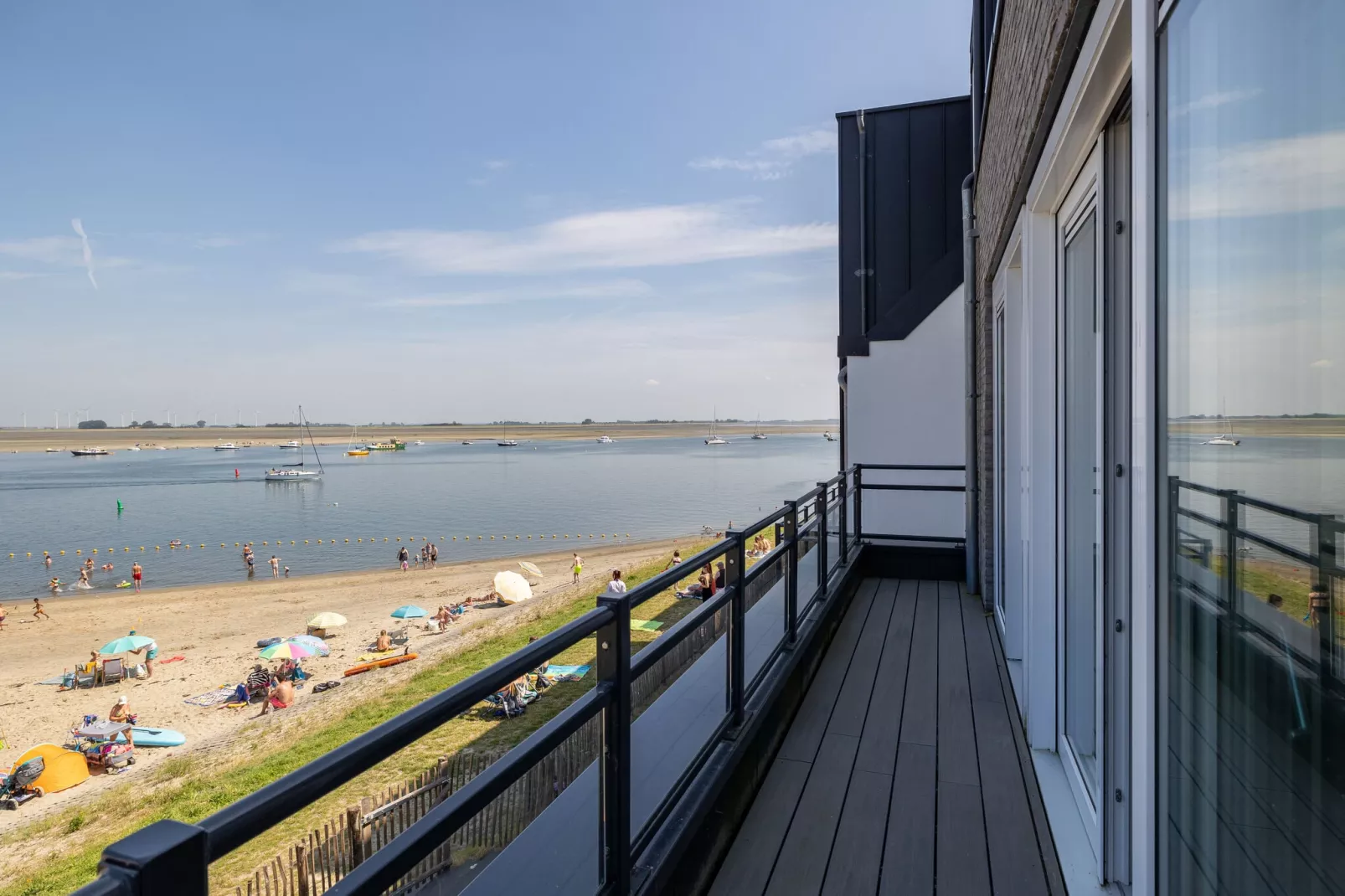 Luxe appartement Vista Maris - Havenweg 8-46  Sint-Annaland Oosterschelde-Terrasbalkon