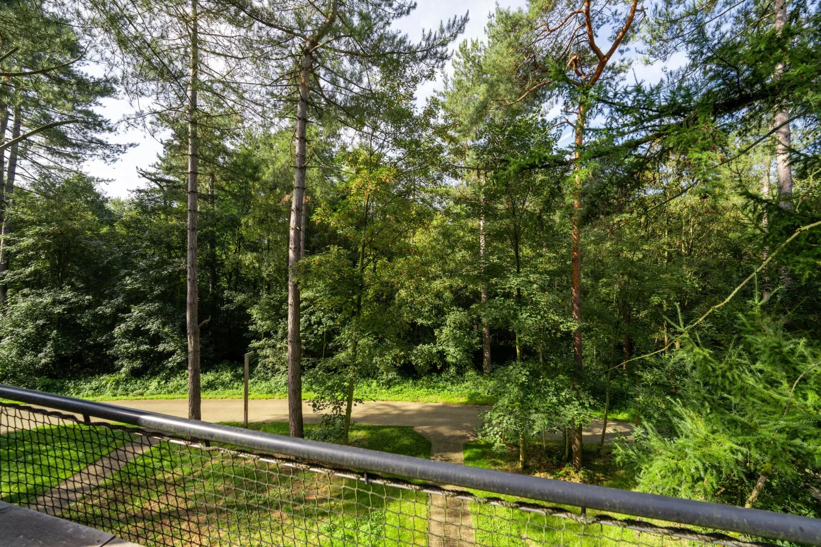 The TreeLoft by YourNature-Uitzicht zomer