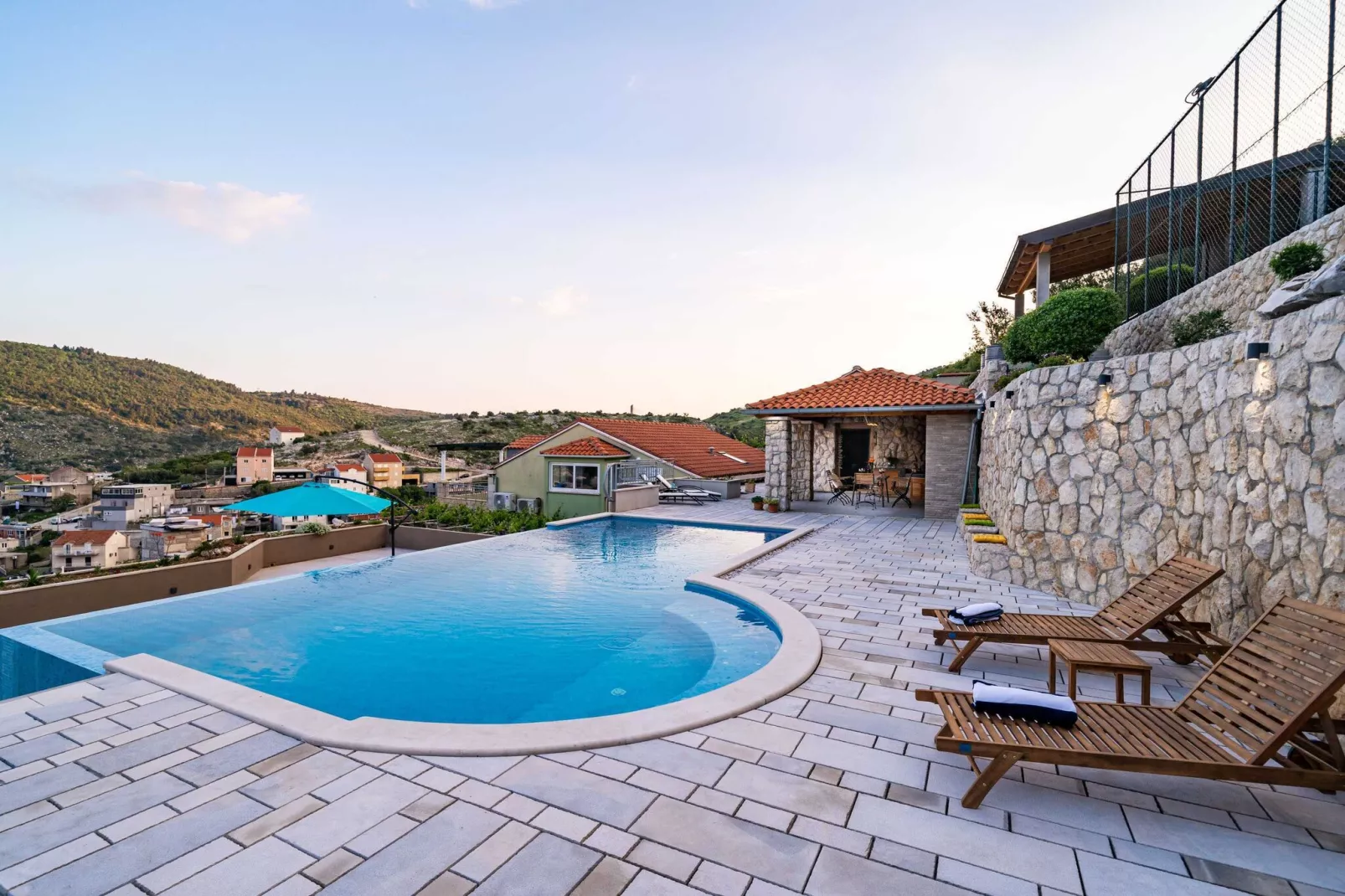 Apartments Villa Arcadia - Studio Apartment with Hot Tub and Shared Swimming Pool A1-Zwembad