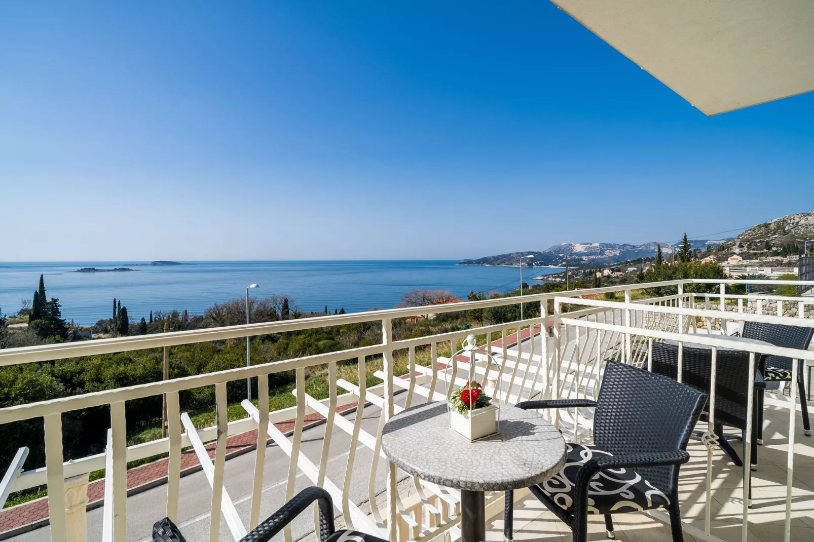 Villa Samba - Studio Apartment with Balcony and Sea View