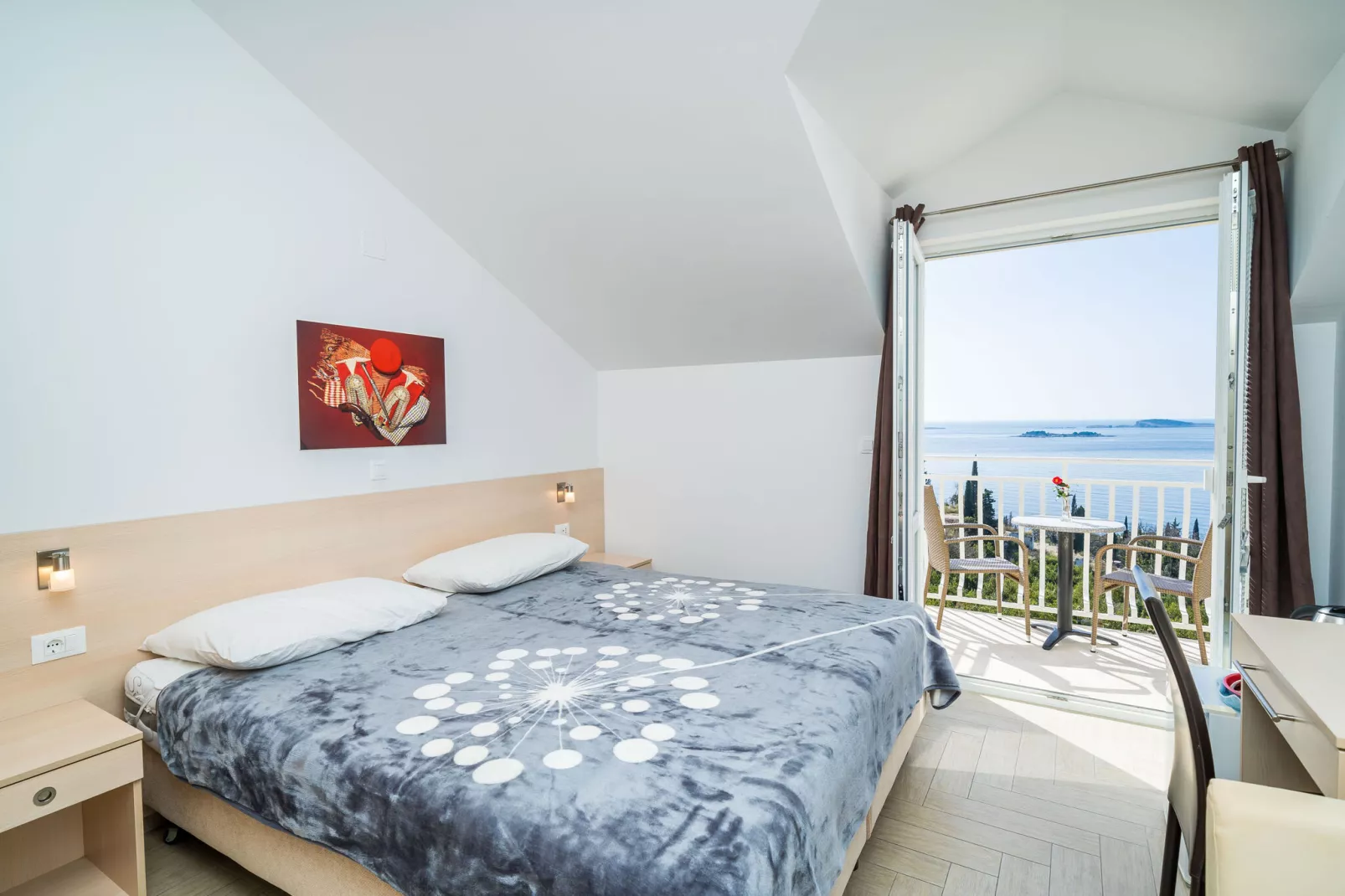 Villa Samba - Double Room with Balcony and Sea View-Slaapkamer