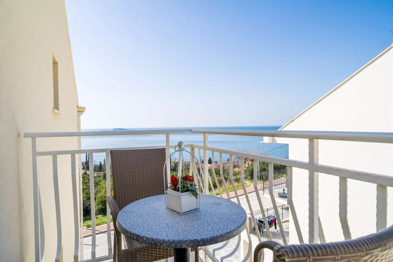 Villa Samba - Standard One-Bedroom Apartment with Balcony and Sea View-Terrasbalkon