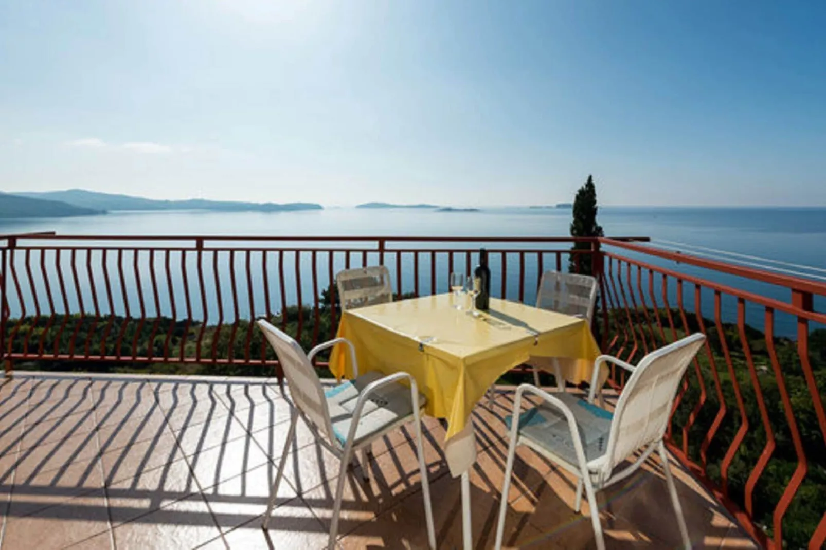 Guest House Fontana - Superior Studio with Sea View (2 Adults)-Terrasbalkon