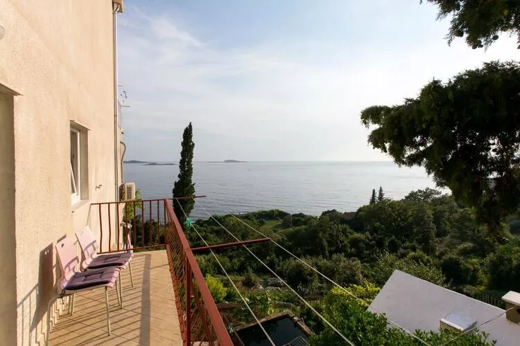 Guest House Fontana - Two Bedroom Apartment with Balcony and Sea View-Uitzicht