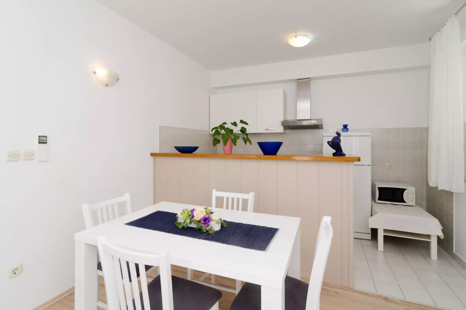 Apartments Vulicevic - Apartment Vulicevic A1 ( free private parking )-Eetkamer