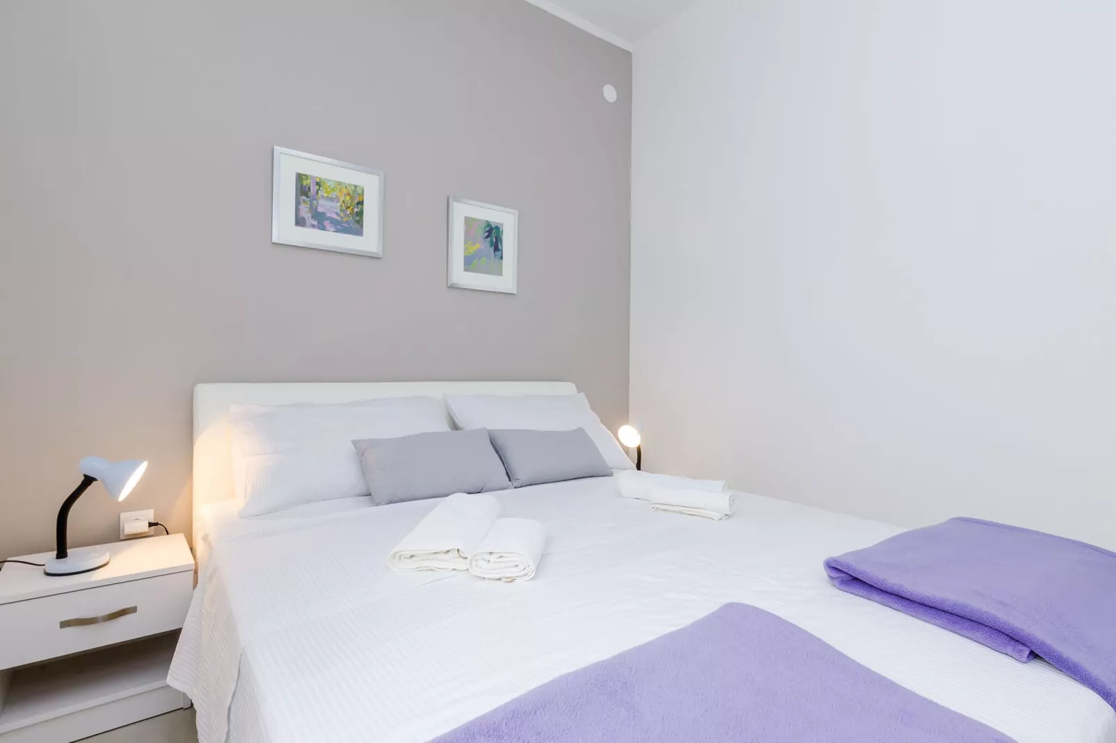 Rooms Batina - Double Room-1-Binnen