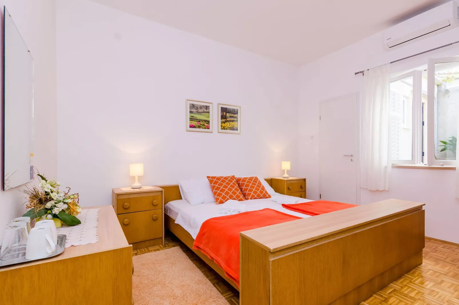 Rooms Batina- Standard Double Room-2-Binnen