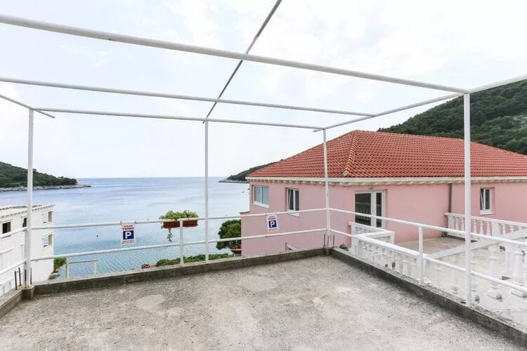 Apartmetns Franka Saplunara-One-Bedroom Apartment with Terrace and Sea View No2-Terras