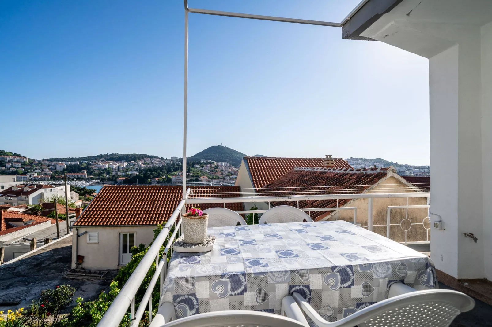 Apartment & Rooms Alan - One Bedroom Apartment with Balcony and Sea View-Terrasbalkon