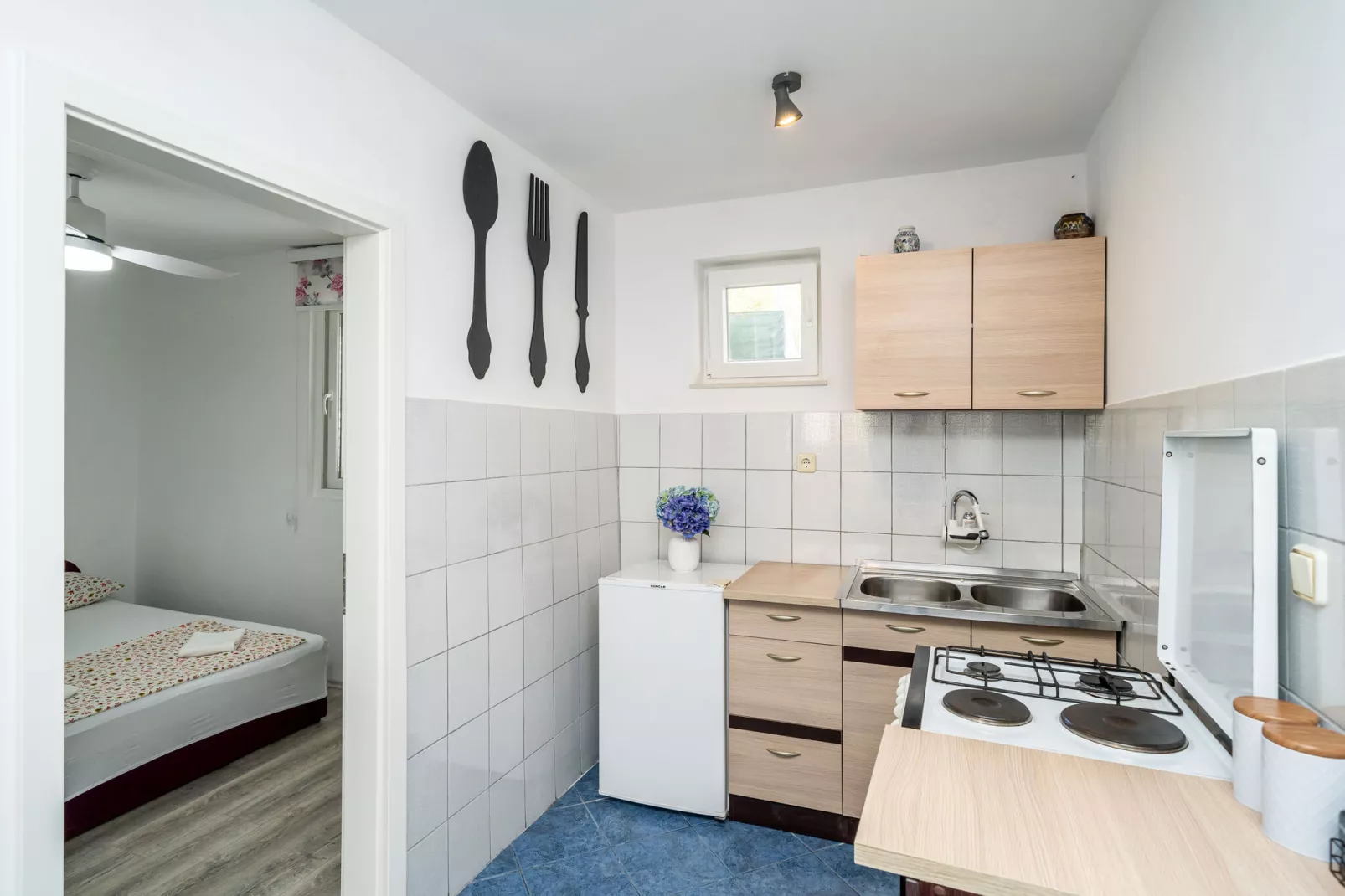 Apartment & Rooms Alan - Double Room with Shared Bathroom 2-Keuken