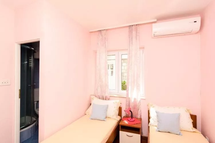 Guest House Ćuk - Double or Twin Room