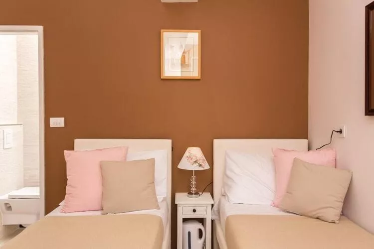 Guest House Ćuk - Standard Double or Twin Room