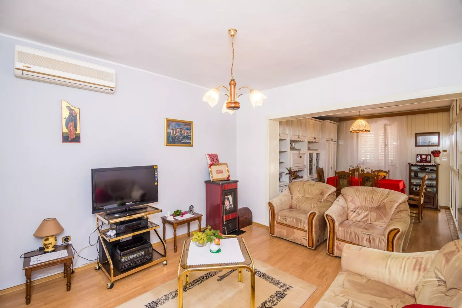 Apartment Desin - Three Bedroom Apartment with Terrace and Garden View