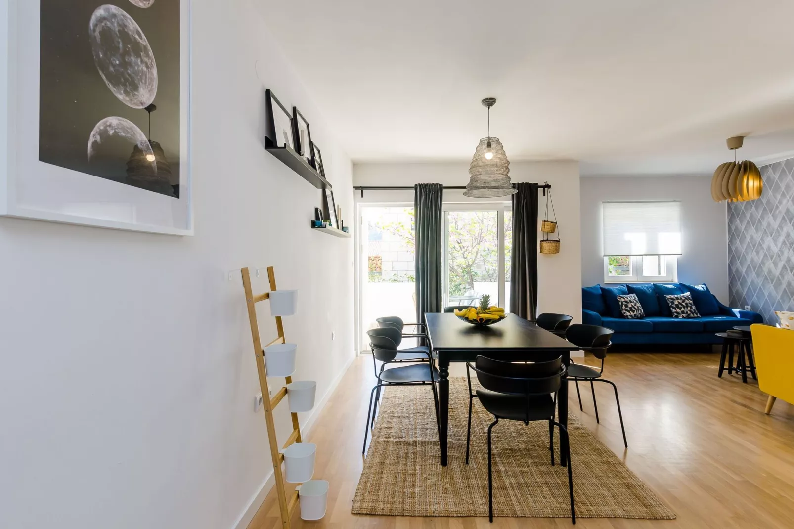 Apartment Sea Shell - Triplex Three-Bedroom Apartment with Terrace-Eetkamer