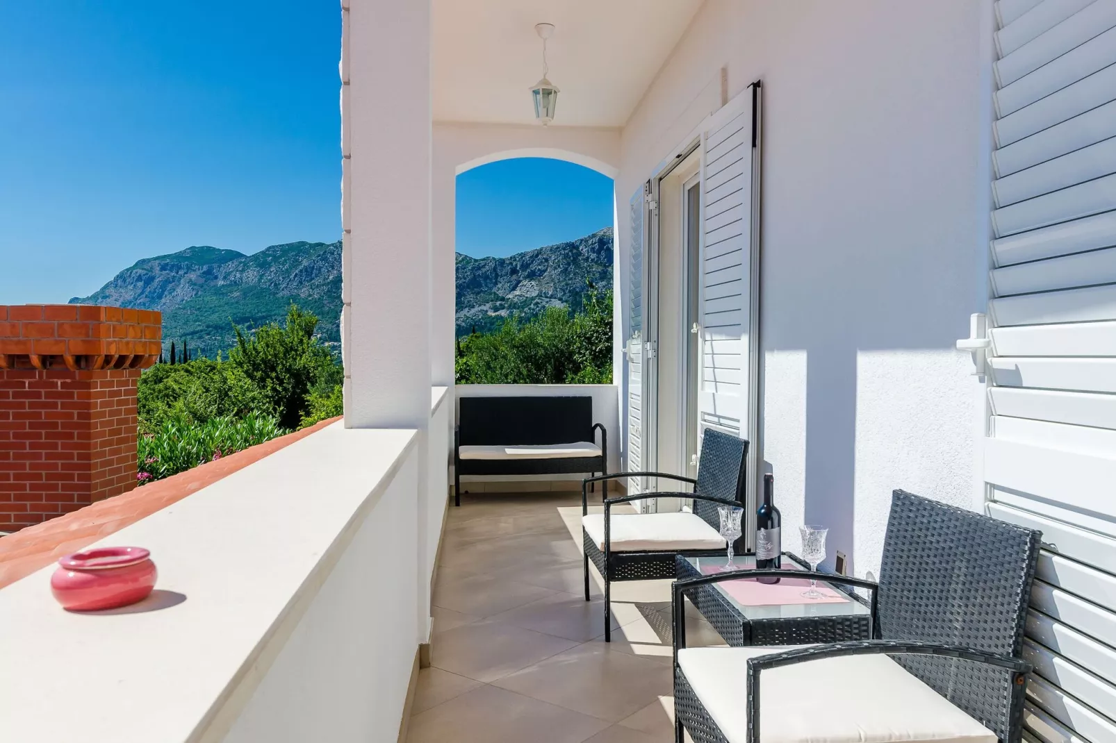 Villa Mateo - Three Bedroom Apartment with Terrace and Private Pool-Buitenlucht